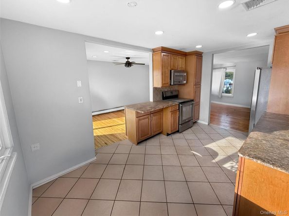 86 Empire Boulevard, Island Park NY 11558