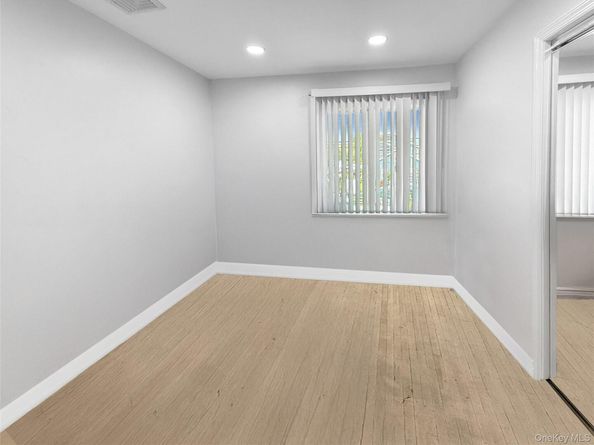 86 Empire Boulevard, Island Park NY 11558
