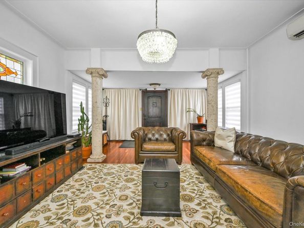 224-11 Edmore Avenue, Queens Village NY 11428