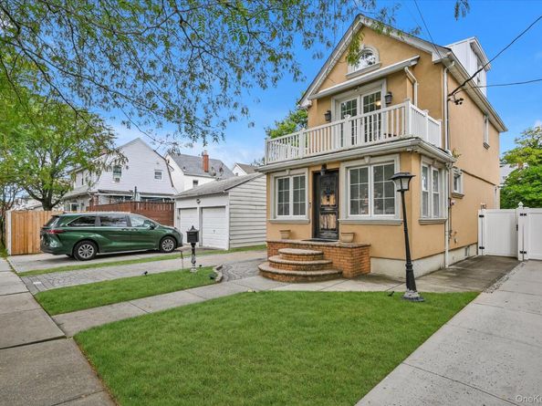 224-11 Edmore Avenue, Queens Village NY 11428