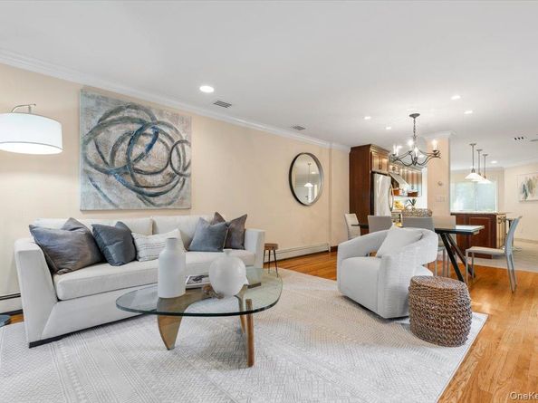 9 Evon Court, Scarsdale NY 10583