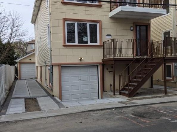 102-31 164th Avenue, Howard Beach NY 11414