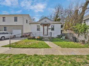 692 Beck Street, Hempstead NY 11553