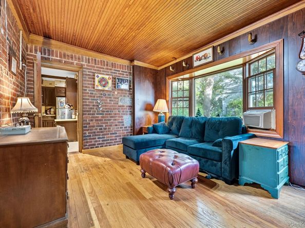145 Cornwell Avenue, Valley Stream NY 11580