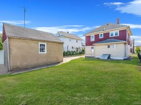236 Jackson Avenue, Mineola NY 11501