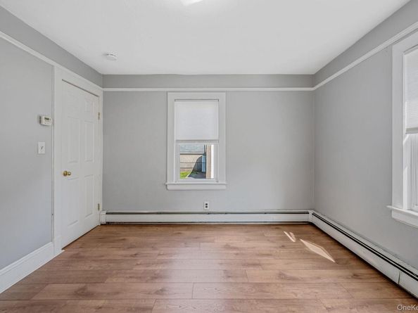 236 Jackson Avenue, Mineola NY 11501