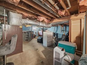 30 Fords Lane, Southampton NY 11968