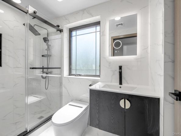 16515 Cross Island Parkway, Whitestone NY 11357