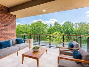 16515 Cross Island Parkway, Whitestone NY 11357