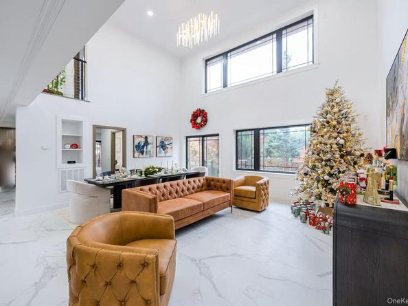 16515 Cross Island Parkway, Whitestone NY 11357