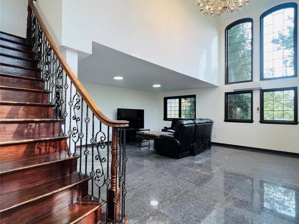 6339 136th Street, Flushing NY 11367