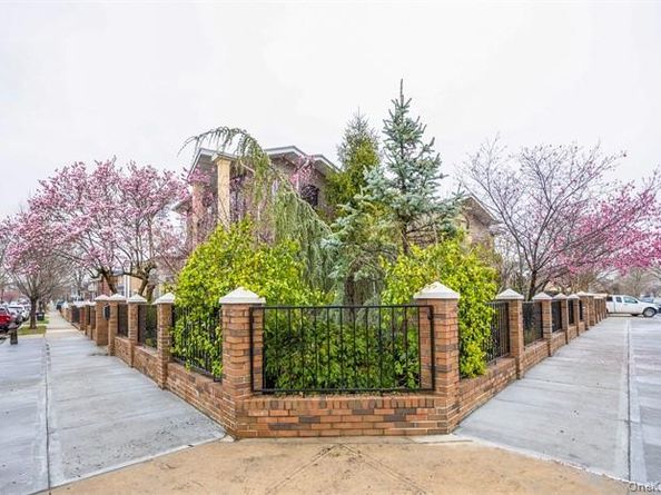 6339 136th Street, Flushing NY 11367