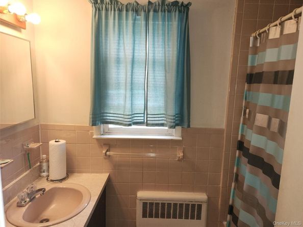 305 Warren Street, Uniondale NY 11553