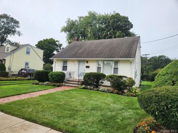 305 Warren Street