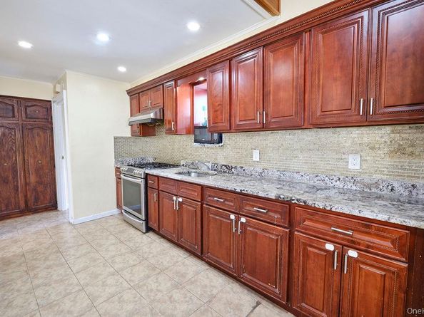 23009 87th Avenue, Queens Village NY 11427