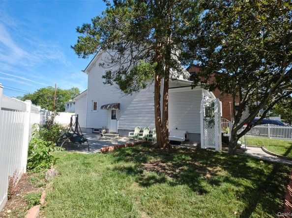23009 87th Avenue, Queens Village NY 11427