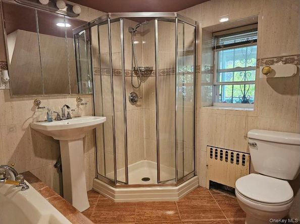 17-02 Clintonville Street, Whitestone NY 11357