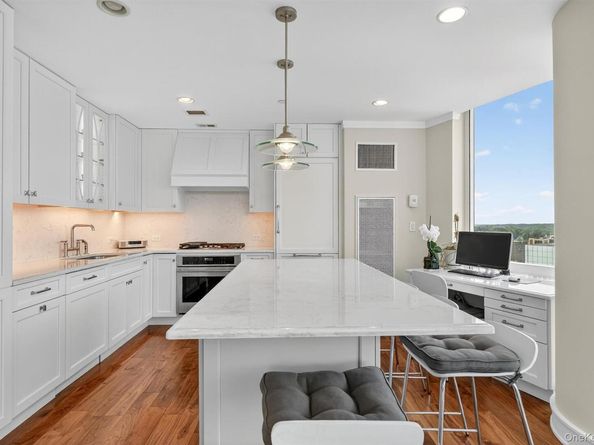 5 Renaissance Square 23C, White Plains NY 10601