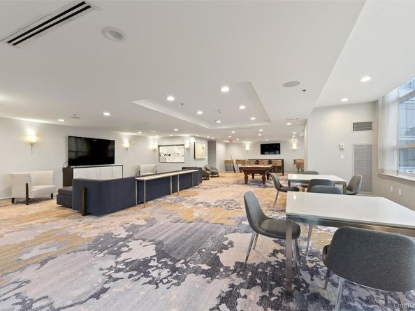 5 Renaissance Square 23C, White Plains NY 10601