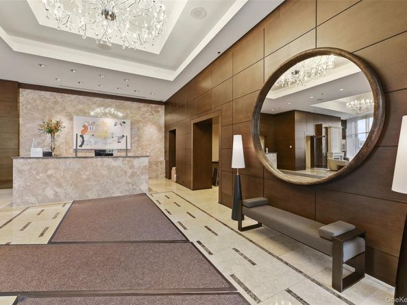 5 Renaissance Square 23C, White Plains NY 10601