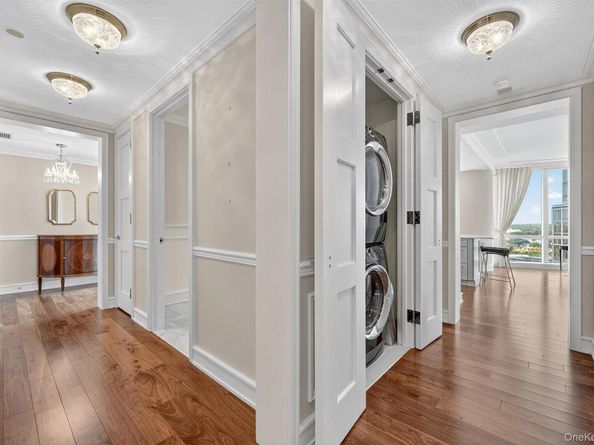5 Renaissance Square 23C, White Plains NY 10601