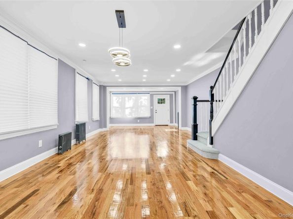 9511 127th Street, Richmond Hill NY 11419