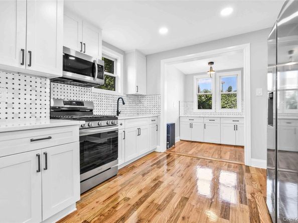 9511 127th Street, Richmond Hill NY 11419