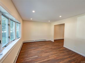 40 Center Street, Ronkonkoma NY 11779