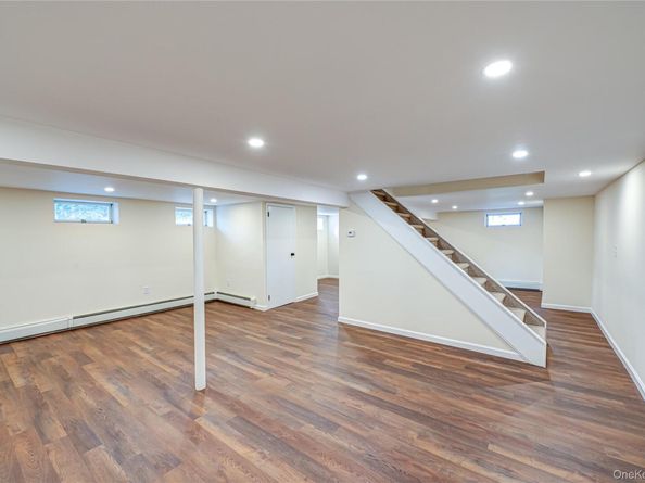 40 Center Street, Ronkonkoma NY 11779