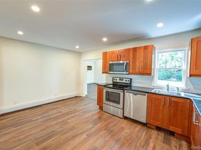 40 Center Street, Ronkonkoma NY 11779