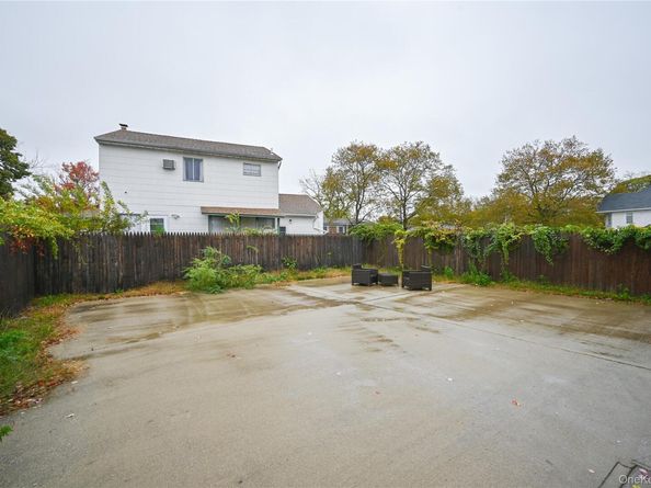 10 Pinebrook Avenue, West Hempstead NY 11552