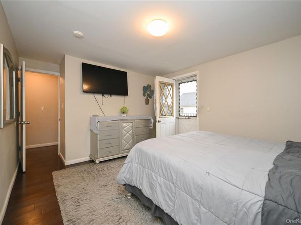 10 Pinebrook Avenue, West Hempstead NY 11552