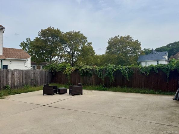 10 Pinebrook Avenue, West Hempstead NY 11552