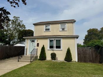 10 Pinebrook Avenue