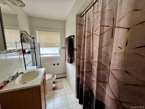 10 Pinebrook Avenue, West Hempstead NY 11552
