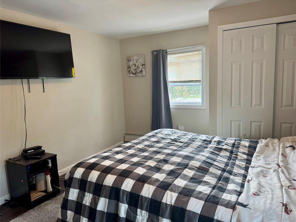 10 Pinebrook Avenue, West Hempstead NY 11552