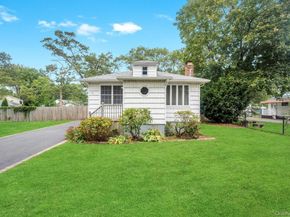 167 Officials Avenue, Holbrook NY 11741