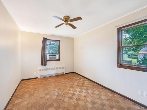 167 Officials Avenue, Holbrook NY 11741