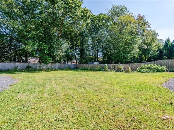 949 Gardiner Drive, Bay Shore NY 11706
