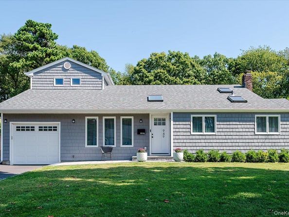 949 Gardiner Drive, Bay Shore NY 11706