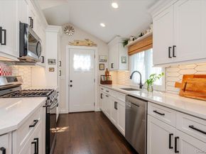 949 Gardiner Drive, Bay Shore NY 11706