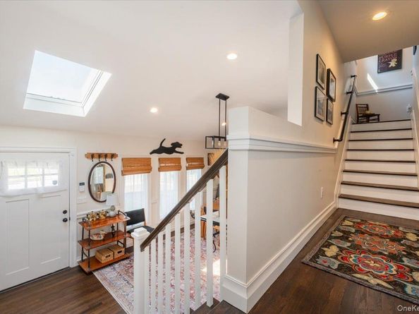 949 Gardiner Drive, Bay Shore NY 11706