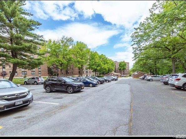 224-24 Union Turnpike 2N, Oakland Gardens NY 11364