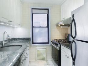 224-24 Union Turnpike 2N, Oakland Gardens NY 11364