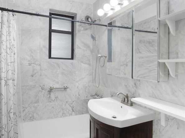 224-24 Union Turnpike 2N, Oakland Gardens NY 11364