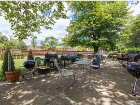 224-24 Union Turnpike 2N, Oakland Gardens NY 11364