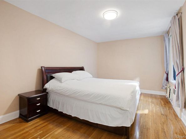 224-24 Union Turnpike 2N, Oakland Gardens NY 11364