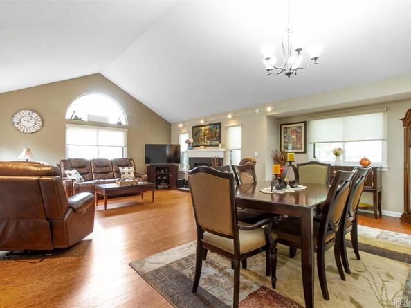 489 Heritage Hills B, Somers NY 10589