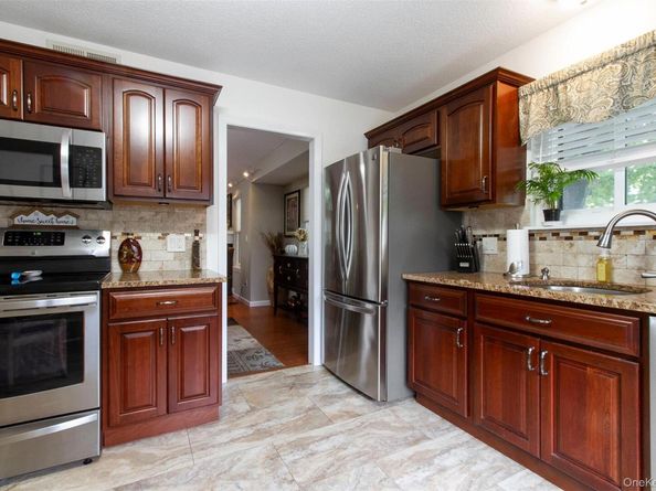 489 Heritage Hills B, Somers NY 10589