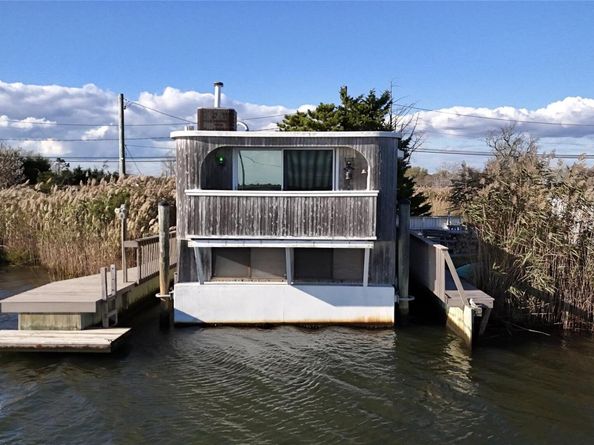 Undisclosed Address #919241, Mastic Beach NY 11951